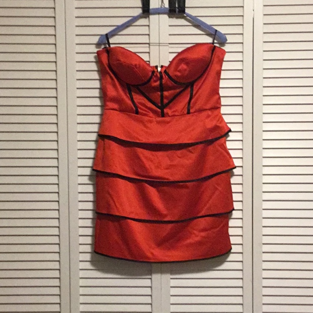 Red strapless Dress